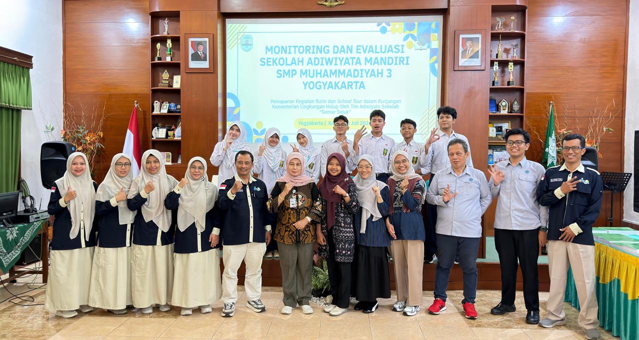 Monitoring dan Evaluasi Sekolah Adiwiyata Mandiri