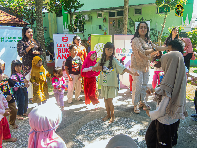 RUANG PUBLIK UNTUK EKSPRESI BUDAYA: RTHP TAMAN BRONTOKUSUMAN JADI TEMPAT BELAJAR SENI ANAK DI  